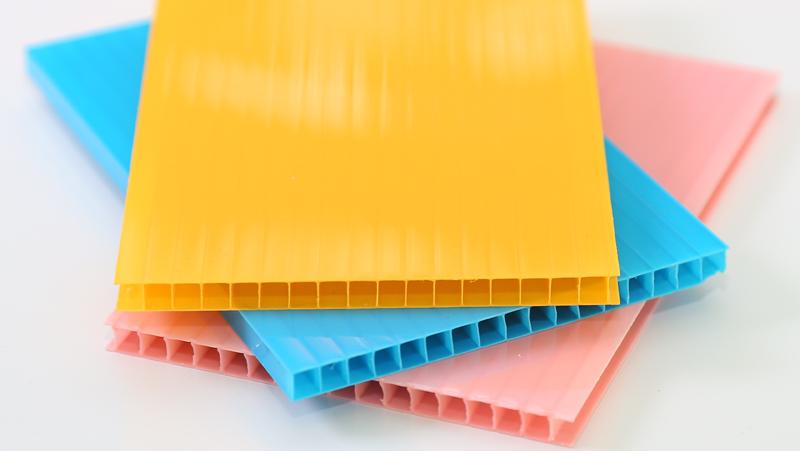 PC板材、FRP采光板、亞克力、PVC等的優(yōu)劣勢(shì)分析